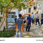 Semangat Gotong Royong, Sinergitas TNI–Polri dan Warga, Rumah Korban Pergeseran Tanah di Sukajaya Kembali Dibangun.